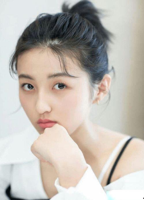 娱乐圈爆料君张子枫,娱乐圈爆料君的幕后故事 第1张 娱乐圈爆料君张子枫,娱乐圈爆料君的幕后故事 第1张